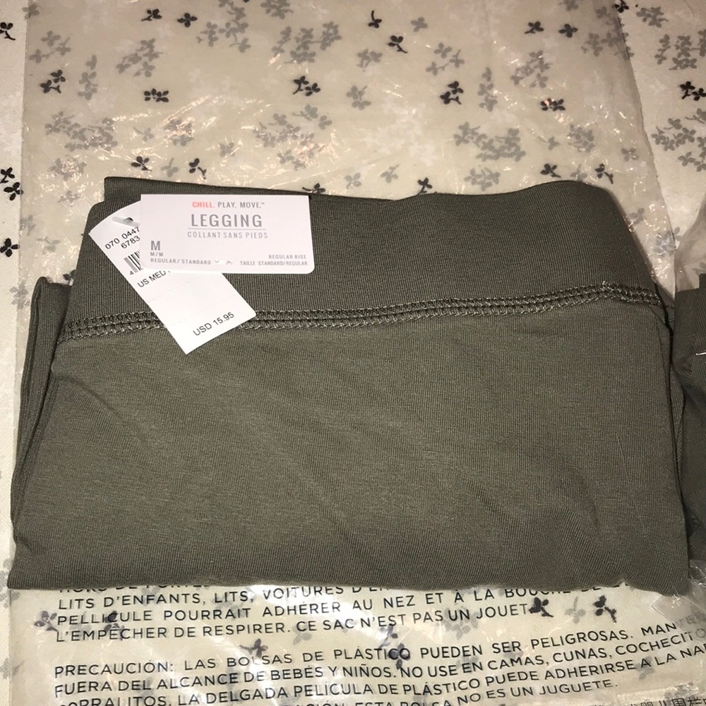 BUNDLE N SAVE || aerie olive green leggings